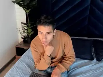 AdelleHayes – webcam model profile photo Image 12