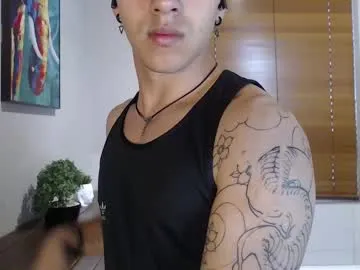 AdelleHayes – webcam model profile photo Image 2