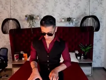 AdelleHayes – webcam model profile photo Image 5