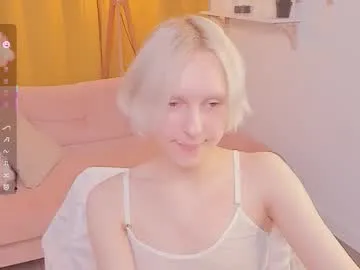 pureannuals – webcam model profile photo Image 15