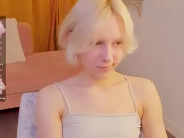 pureannuals – webcam model profile photo Image 6