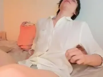 MilaDelays – webcam model profile photo Image 6