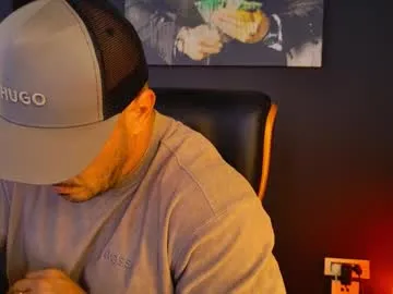 AmberParcker – webcam model profile photo Image 10