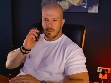 AmberParcker – webcam model profile photo Image 6