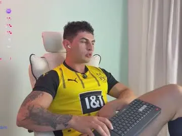 midwestlovers1990 – webcam model profile photo Image 6