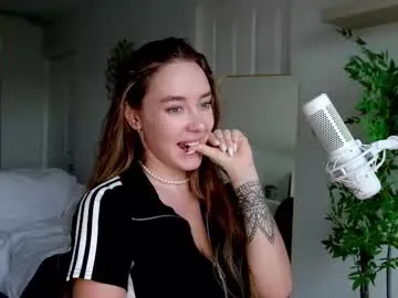 beaute_fatale – webcam model profile photo Image 2