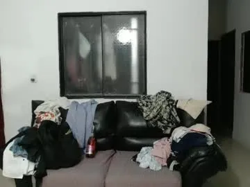 idkusethis – webcam model profile photo Image 5