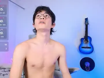 mae_nathan – webcam model profile photo Image 15