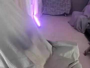 innocent_bianca – webcam model profile photo Image 11