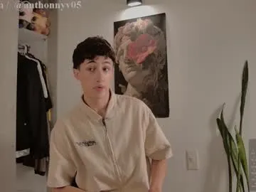 kisspriya – webcam model profile photo Image 9