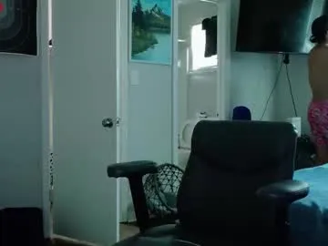 mochasins_ – webcam model profile photo Image 9