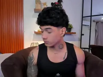 mae_nathan – webcam model profile photo Image 16