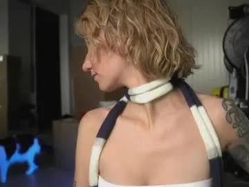 KeiraLis – webcam model profile photo Image 3