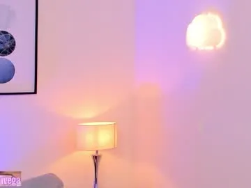 just_girlsgirls – webcam model profile photo Image 13