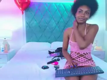 mochasins_ – webcam model profile photo Image 17