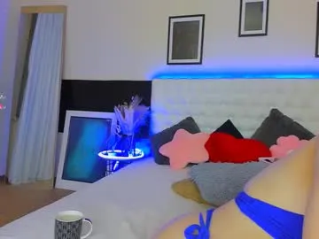 MiaRosey – webcam model profile photo Image 3