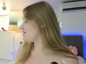 MiaRosey – webcam model profile photo Image 9