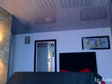 mochasins_ – webcam model profile photo Image 10