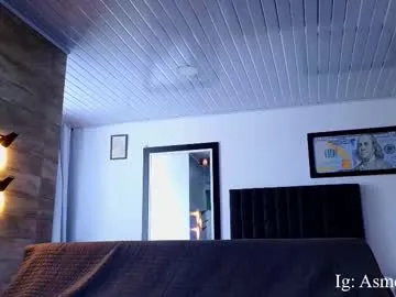 mochasins_ – webcam model profile photo Image 17