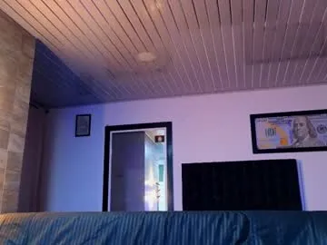 mochasins_ – webcam model profile photo Image 6