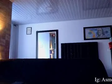 mochasins_ – webcam model profile photo Image 9