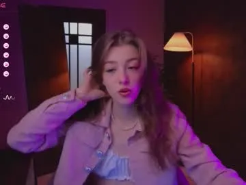 LaraOlson – webcam model profile photo Image 3