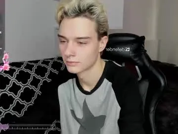 NaiaCollins – webcam model profile photo Image 16