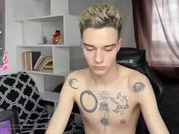 NaiaCollins – webcam model profile photo Image 18