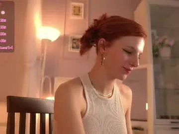 avril_lovein Image 15