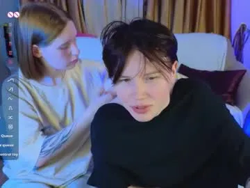 dovia – webcam model profile photo Image 18