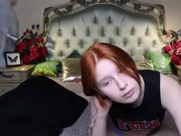 dovia – webcam model profile photo Image 6