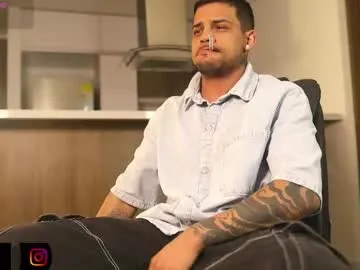 emilywarren296 – webcam model profile photo Image 10