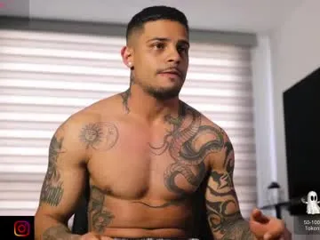 emilywarren296 – webcam model profile photo Image 5