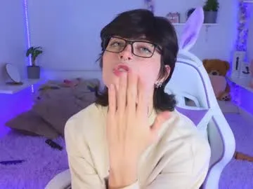 EmiliaWalker – webcam model profile photo Image 8