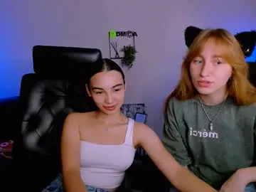 AryaCox – webcam model profile photo Image 2