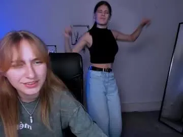 AryaCox – webcam model profile photo Image 7