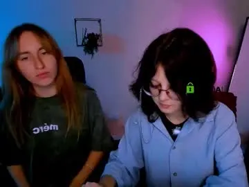 AryaCox – webcam model profile photo Image 9