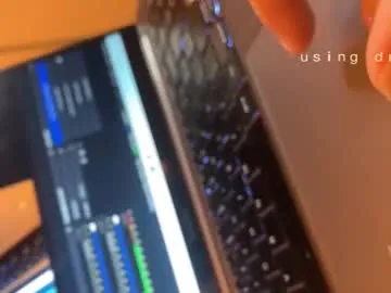 midwestlovers1990 – webcam model profile photo Image 6