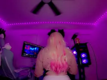 EmiliaWalker – webcam model profile photo Image 18