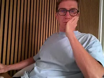 iamsomeone1234 – webcam model profile photo Image 6