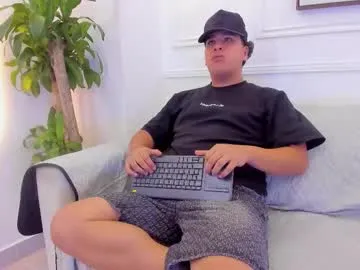 mochasins_ – webcam model profile photo Image 6