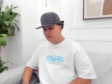 mochasins_ – webcam model profile photo Image 8