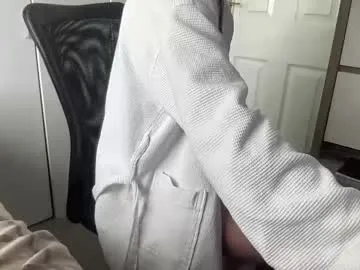 topalphaboss – webcam model profile photo Image 3