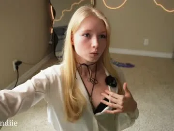 hunky_ariyaan – webcam model profile photo Image 2