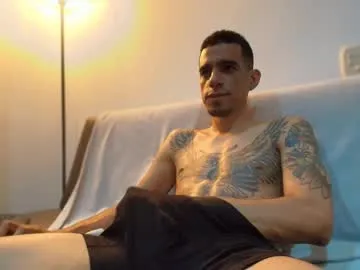 AmeliaPump – webcam model profile photo Image 17