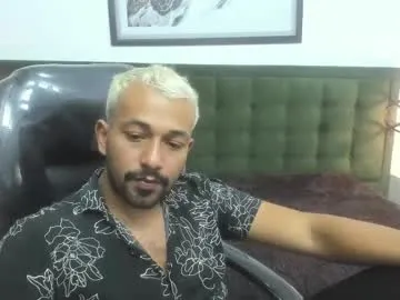 daani_hott – webcam model profile photo Image 4