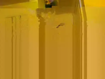 EmiliaWalker – webcam model profile photo Image 2