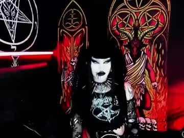 indiana_rouge – webcam model profile photo Image 17