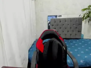 tivneet_kaur – webcam model profile photo Image 19