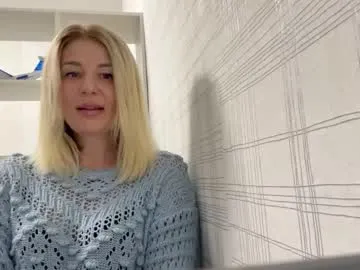 lolaa_darling – webcam model profile photo Image 17